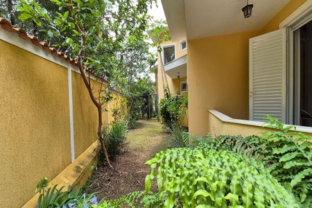 Casa de condomínio à venda com 291m², 4 quartos e 4 vagasÁrea comum - Jardim 