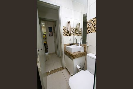 Apartamento à venda com 90m², 2 quartos e 1 vagaBanheiro Social