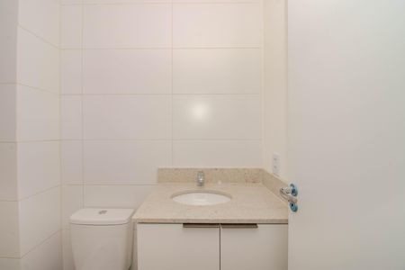 Apartamento à venda com 61m², 2 quartos e 1 vagaBanheiro Social