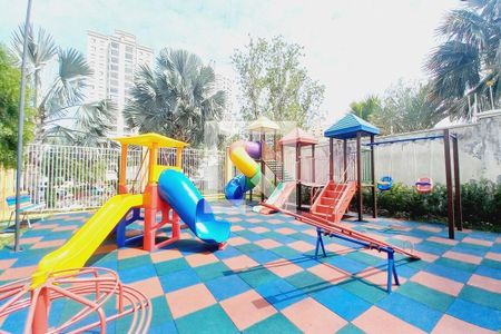 Apartamento à venda com 87m², 3 quartos e 2 vagasÁrea comum - Playground