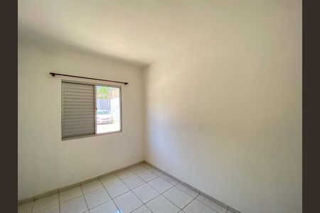 Quarto 2 de apartamento para alugar com 2 quartos, 50m² em Jardim Casablanca, São Paulo