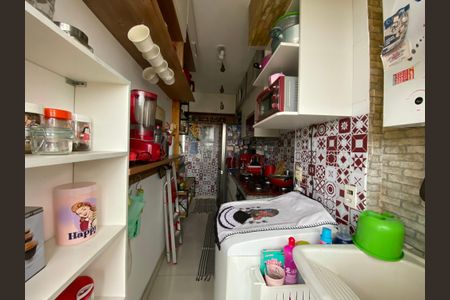 Apartamento para alugar com 46m², 2 quartos e 1 vaga Apartamento para alugar com 46m², 2 quartos e 1 vagaCozinha e Área de Serviço