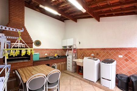 Casa à venda com 100m², 2 quartos e 1 vagaÁrea de Serviço