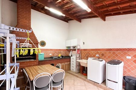 Casa à venda com 100m², 2 quartos e 1 vagaÁrea de Serviço