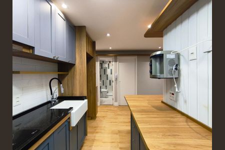 Apartamento para alugar com 35m², 2 quartos e sem vaga Apartamento para alugar com 35m², 2 quartos e sem vagaCozinha e Área de Serviço
