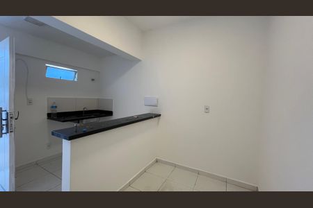 Casa para alugar com 1 quarto, 25m² em Vila Itapura, Campinas
