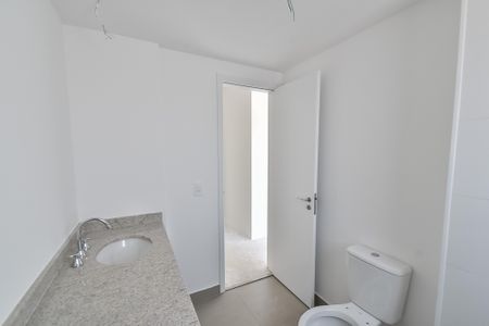 Apartamento à venda com 132m², 3 quartos e 2 vagas Apartamento à venda com 132m², 3 quartos e 2 vagasBanheiro da suíte 3