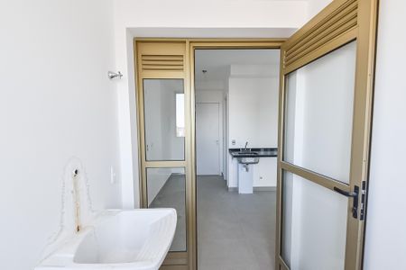Apartamento à venda com 132m², 3 quartos e 2 vagas Apartamento à venda com 132m², 3 quartos e 2 vagasÁrea de serviço