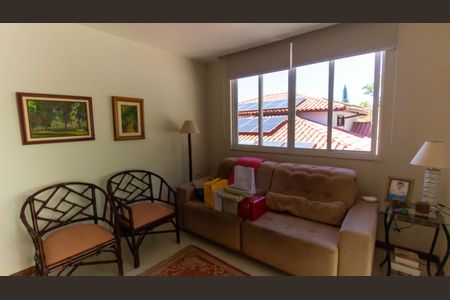 Casa de condomínio à venda com 500m², 4 quartos e 3 vagas