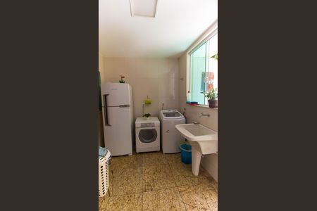 Casa de condomínio à venda com 500m², 4 quartos e 3 vagas