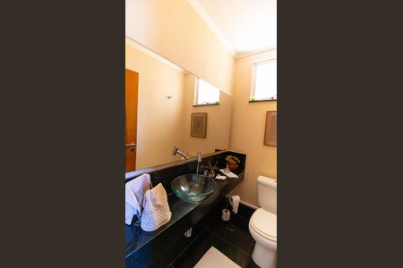 Casa de condomínio à venda com 500m², 4 quartos e 3 vagas