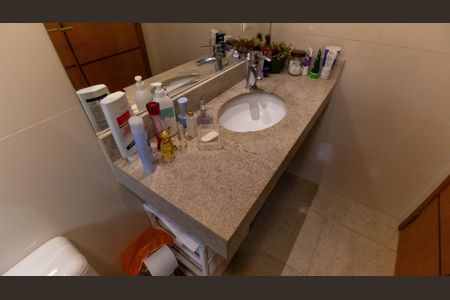 Casa de condomínio à venda com 500m², 4 quartos e 3 vagas