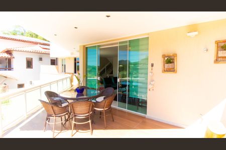 Casa de Condomínio à venda com 4 quartos, 500m² em Piratininga, Niterói