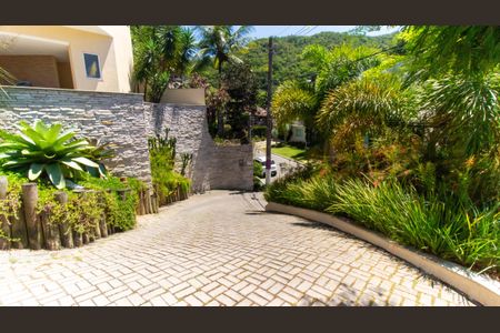 Casa de condomínio à venda com 500m², 4 quartos e 3 vagas