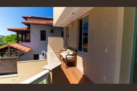 Casa de condomínio à venda com 500m², 4 quartos e 3 vagas