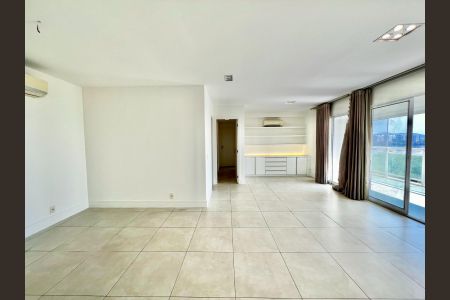 Apartamento à venda com 156m², 3 quartos e 1 vaga