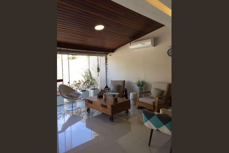 Casa de Condomínio à venda com 4 quartos, 400m² em Recreio dos Bandeirantes, Rio de Janeiro