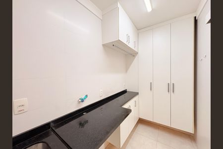 Casa de condomínio à venda com 131m², 3 quartos e 3 vagasÁrea de Serviço