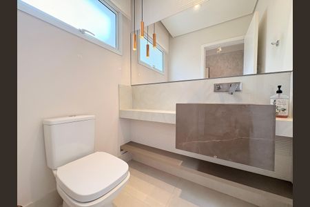 Casa de condomínio à venda com 131m², 3 quartos e 3 vagasLavabo