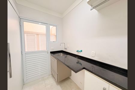 Casa de condomínio à venda com 131m², 3 quartos e 3 vagasÁrea de Serviço