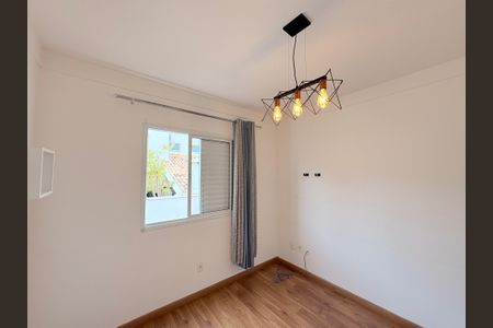 Casa de condomínio à venda com 131m², 3 quartos e 3 vagasQuarto 3