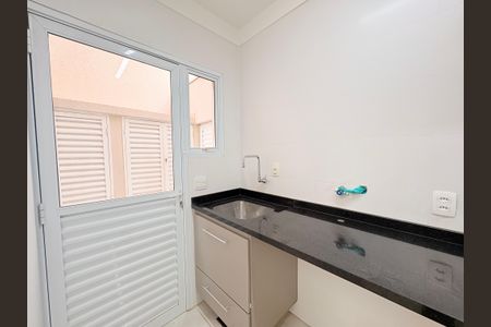 Casa de condomínio à venda com 131m², 3 quartos e 3 vagasÁrea de Serviço