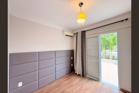 Casa de condomínio à venda com 131m², 3 quartos e 3 vagasSuíte