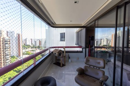 Varanda Sala de Estar de apartamento para alugar com 5 quartos, 700m² em Campo Belo, São Paulo