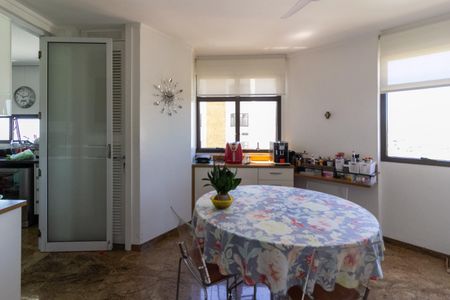 Apartamento para alugar com 700m², 5 quartos e 8 vagasCozinha - Copa