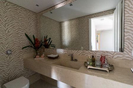 Apartamento para alugar com 700m², 5 quartos e 8 vagasLavabo