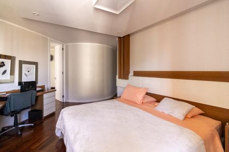 Apartamento para alugar com 700m², 5 quartos e 8 vagasQuarto 2 - Suíte 2
