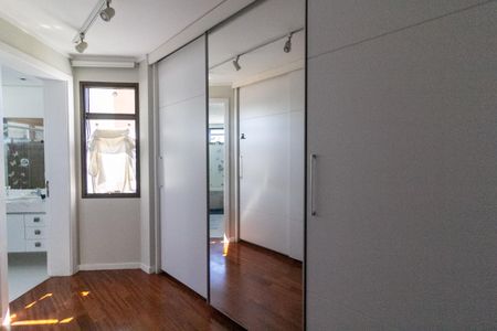 Apartamento para alugar com 700m², 5 quartos e 8 vagasCloset Quarto 2 - Suíte 2