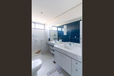 Apartamento para alugar com 700m², 5 quartos e 8 vagasBanheiro Social