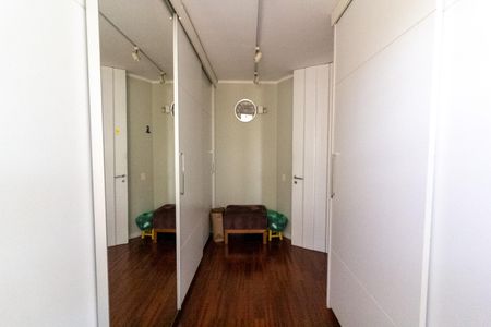 Apartamento para alugar com 700m², 5 quartos e 8 vagasCloset Quarto 2 - Suíte 2