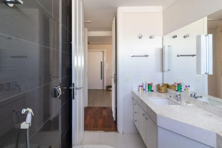 Apartamento para alugar com 700m², 5 quartos e 8 vagasBanheiro Suíte 3