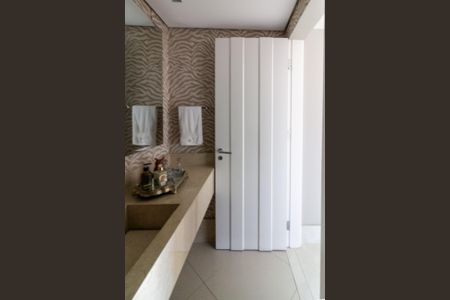 Apartamento para alugar com 700m², 5 quartos e 8 vagasLavabo