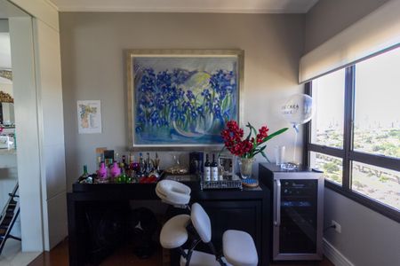 Apartamento para alugar com 700m², 5 quartos e 8 vagasEscritório