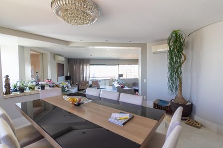 Apartamento para alugar com 700m², 5 quartos e 8 vagasSala de Jantar