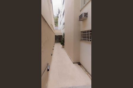 Apartamento à venda com 230m², 3 quartos e 2 vagasEntrada