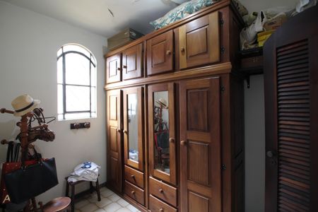 Casa de condomínio à venda com 392m², 4 quartos e 2 vagasSuíte 1 - Closet