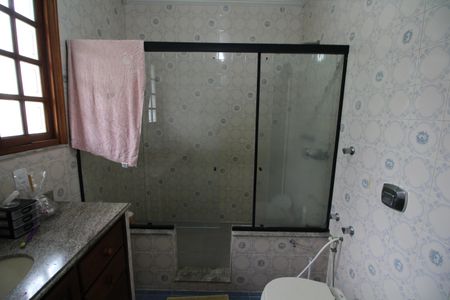 Casa de condomínio à venda com 392m², 4 quartos e 2 vagasBanheiro da Suíte 1