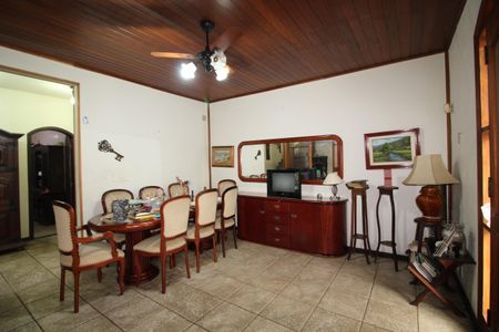 Sala 1 de casa de condomínio à venda com 4 quartos, 392m² em Jacarepaguá, Rio de Janeiro