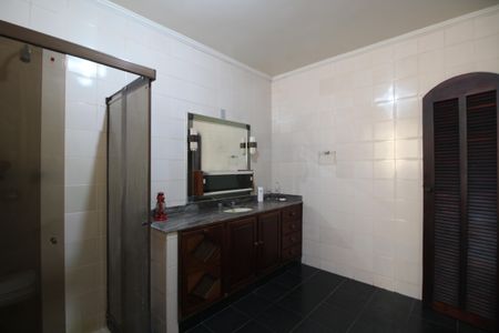 Casa de condomínio à venda com 392m², 4 quartos e 2 vagasBanheiro da Suíte 3