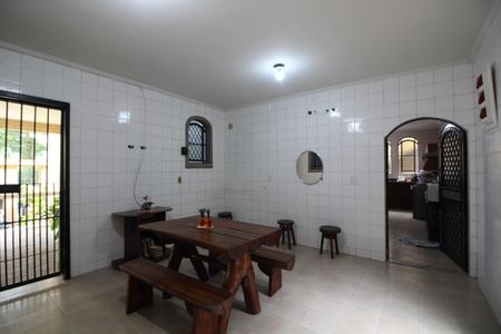 Casa de condomínio à venda com 392m², 4 quartos e 2 vagasCopa