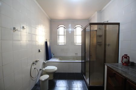 Casa de condomínio à venda com 392m², 4 quartos e 2 vagasBanheiro da Suíte 3