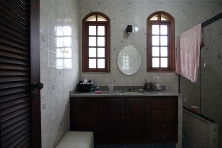 Casa de condomínio à venda com 392m², 4 quartos e 2 vagasBanheiro da Suíte 1