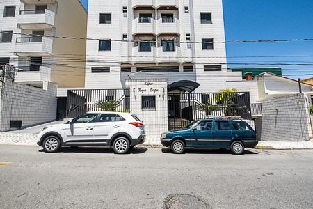 Apartamento à venda com 98m², 3 quartos e 2 vagas Apartamento à venda com 98m², 3 quartos e 2 vagasFachada e portaria
