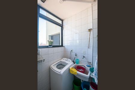 Apartamento à venda com 98m², 3 quartos e 2 vagas Apartamento à venda com 98m², 3 quartos e 2 vagasÁrea de Serviço