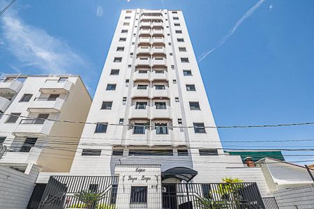 Apartamento à venda com 98m², 3 quartos e 2 vagas Apartamento à venda com 98m², 3 quartos e 2 vagasFachada e portaria