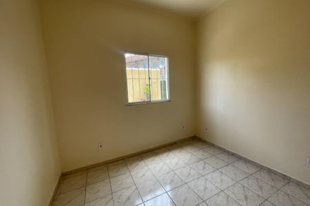 Quarto de casa para alugar com 2 quartos, 64m² em Doutor Laureano, Duque de Caxias